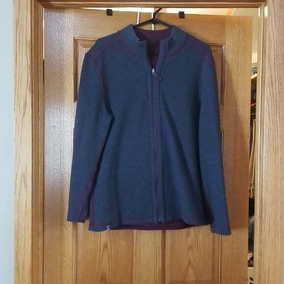 Reversable Gray and Purple Zipper Sweater - Picture 4 of 4